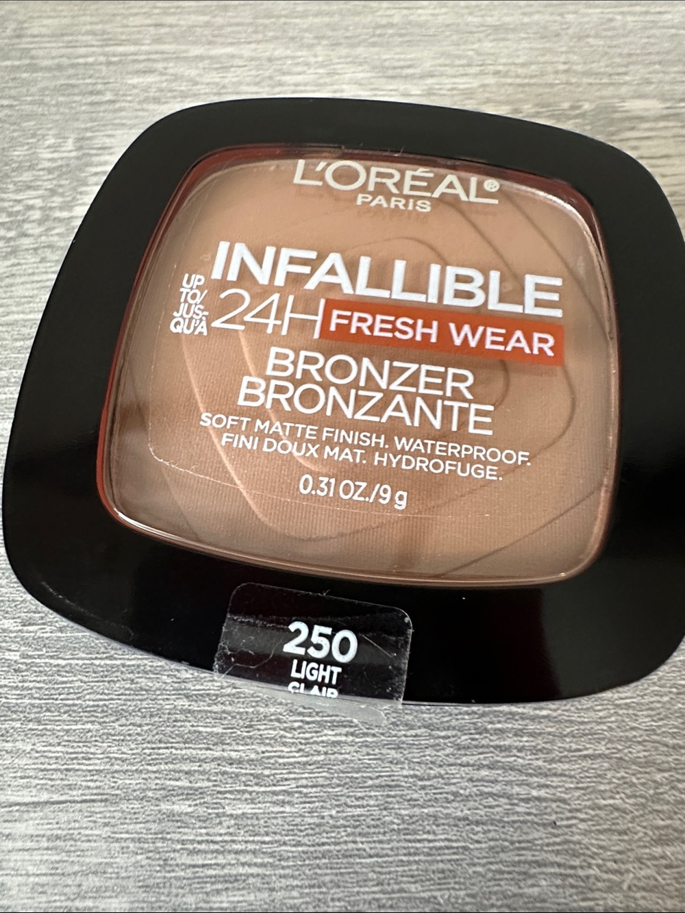 L'Oreal Infallible Fresh Wear Bronzer - Light 250 Tan
